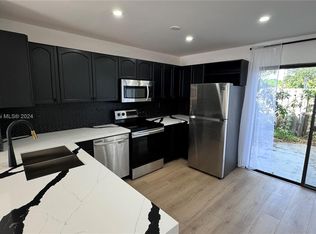 370 City View Dr #370, Fort Lauderdale, FL 33311