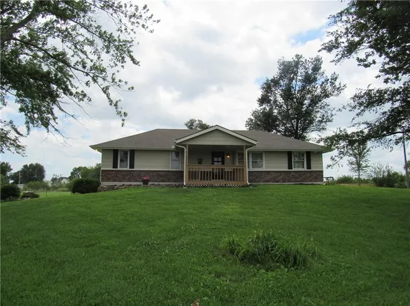 30309 E 283rd St, Garden City, MO 64747