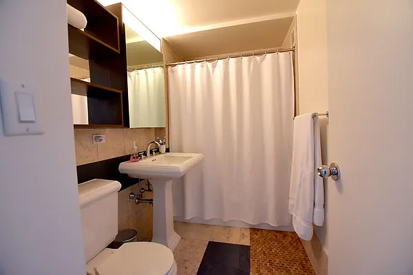 Rented by Bold New York | media 67