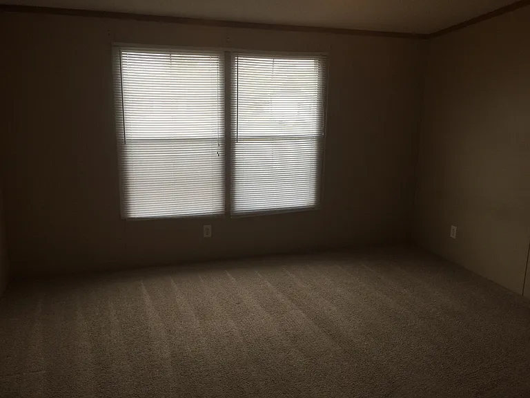 100 Farmdale Dr — Photo 12