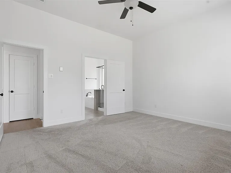 313 Rise Ln — Photo 11