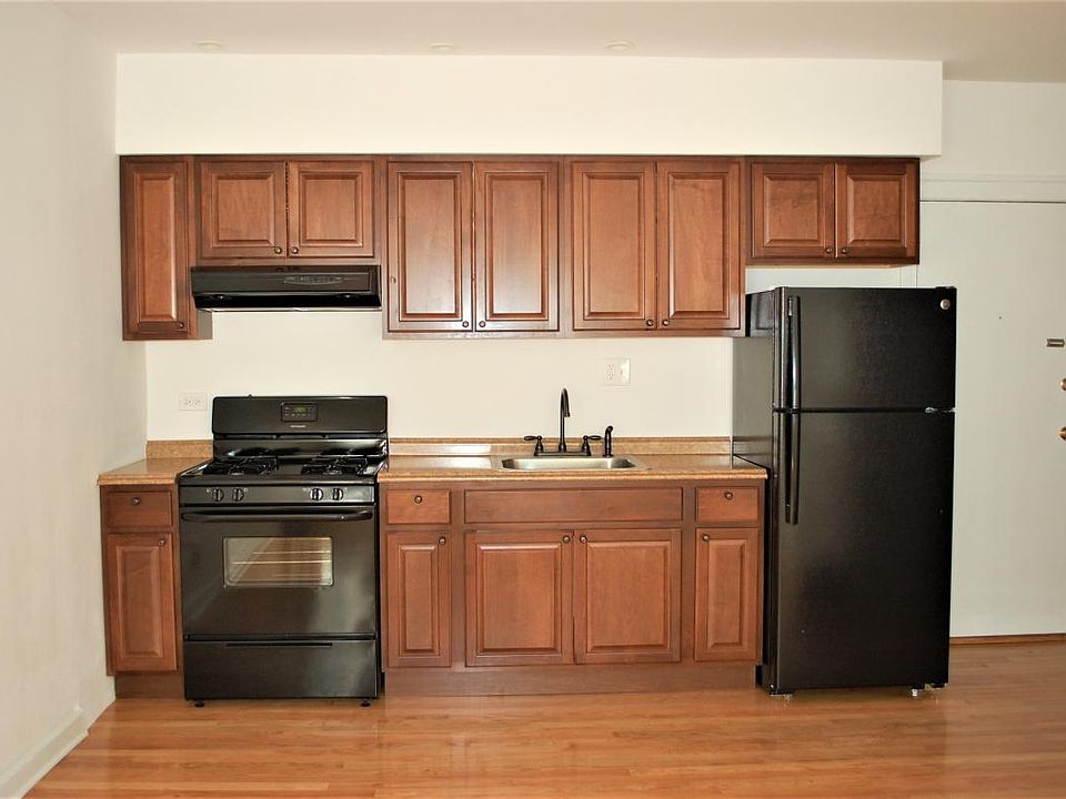 2nd image of 3150 W Wilson Ave APT 2S