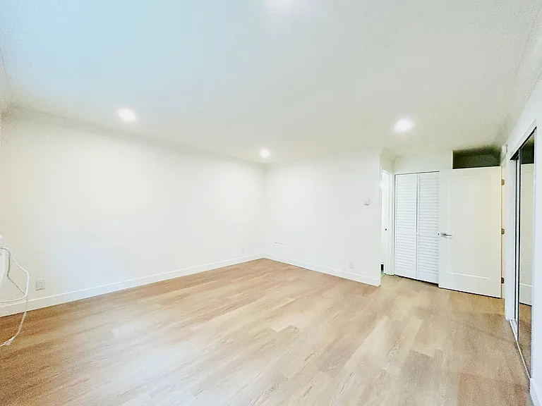 3735 Bagley Ave — Photo 11