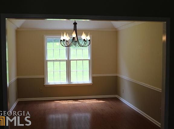 4th image of 1620 Green Oak Cir