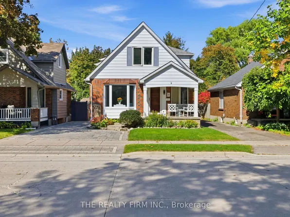 28 Thomas Janes Dr, London, ON N6C 2G9