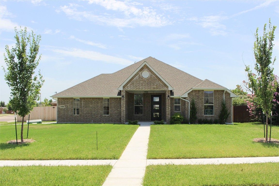2800 Astor Dr, Norman, OK 73072 Zillow