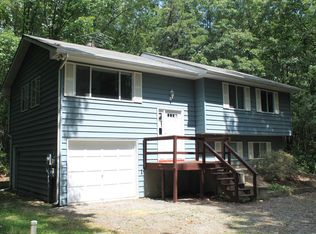 582 Poplar Creek Rd, Effort, PA 18330