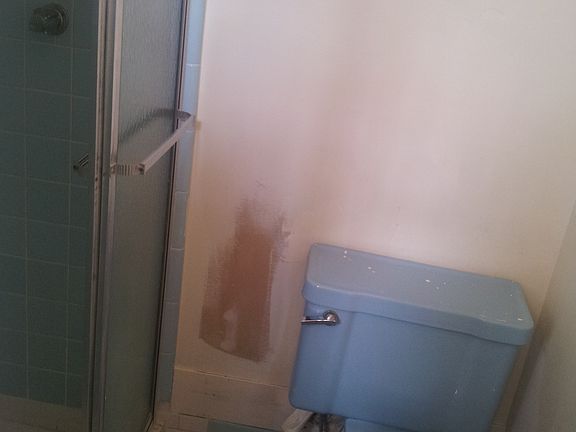 En suite bathroom