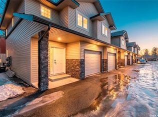 Blue Tree Place, Moose Jaw, SK S6J 1B4