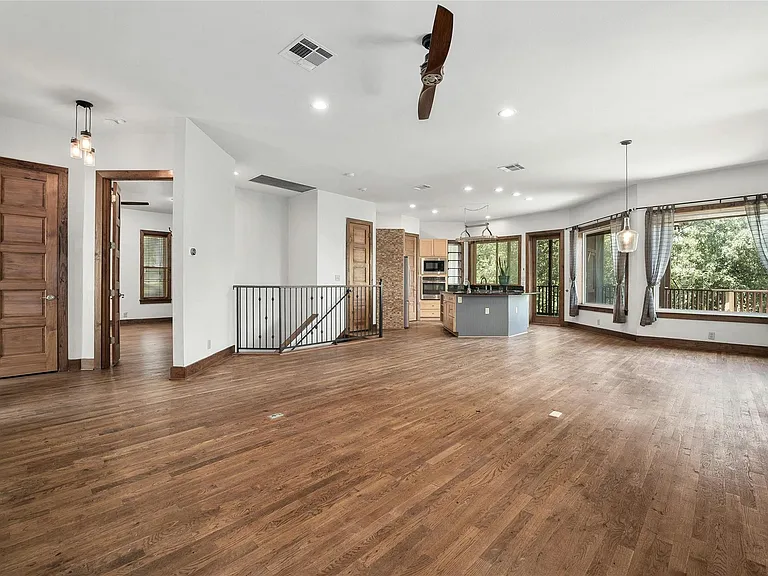 101 Firebird St — Photo 11