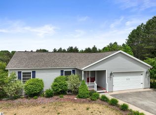 3745 Torrey Pines Dr, Kingsley, MI 49649