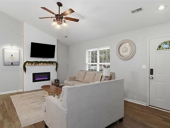 5th image of 23785 Risen Rd
