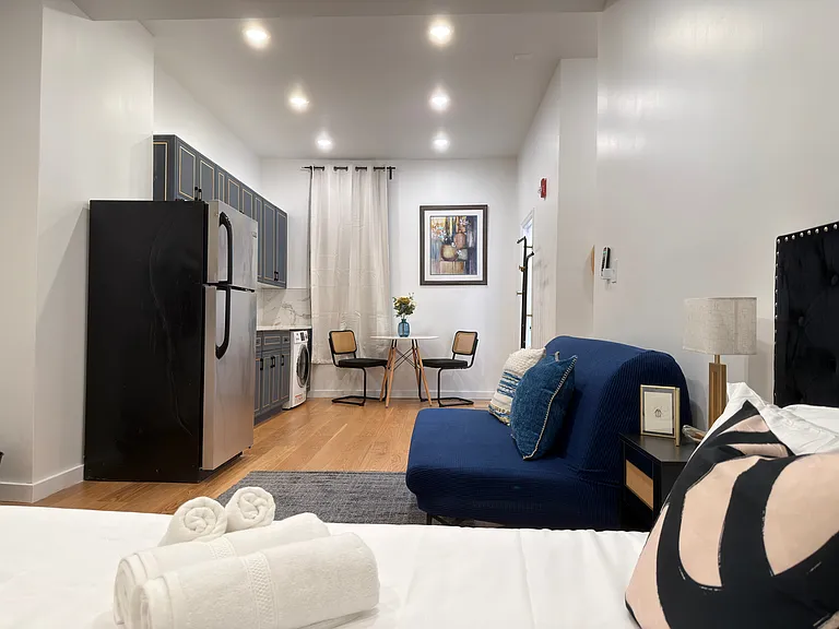 2129 Pine St #2F — Photo 6