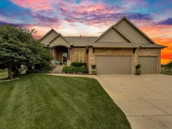 2200 Chestnut Ct, Augusta, KS 67010