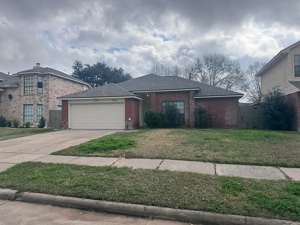 Building Photo - 7722 Covington Dr