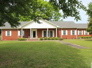 1120 S Runnels St, De Kalb, TX 75559