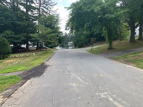 3rd image of 230 Cedar St #230