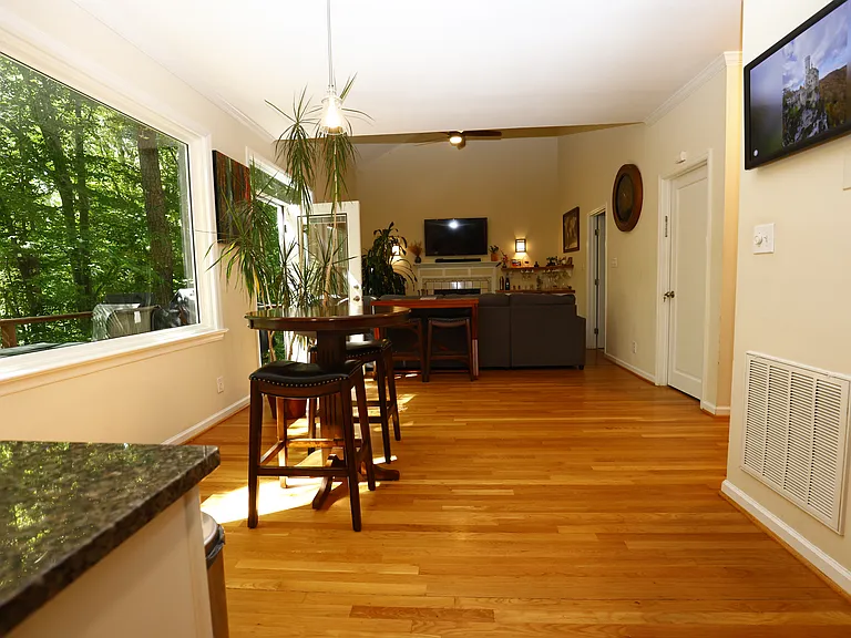 1539 Pathway Dr — Photo 24