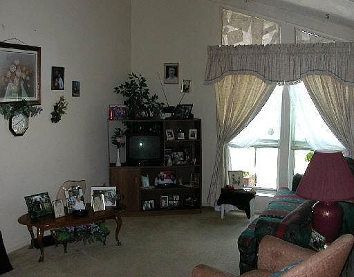 2nd image of 634 PALMGROVE DR