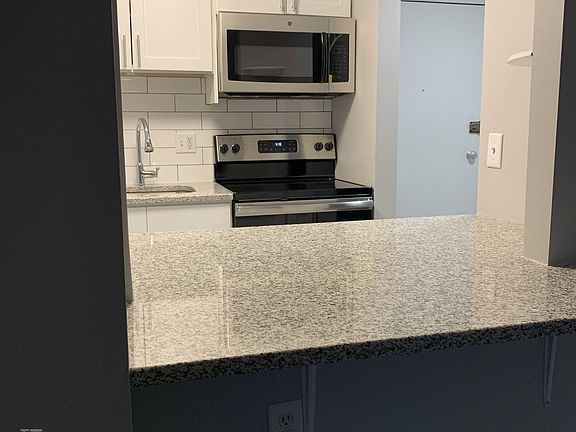 2nd image of 75 Blossom Ct #2C