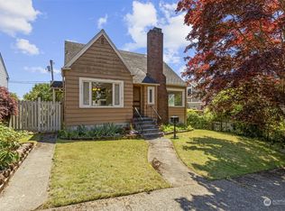 2323 7th St, Bremerton, WA 98312