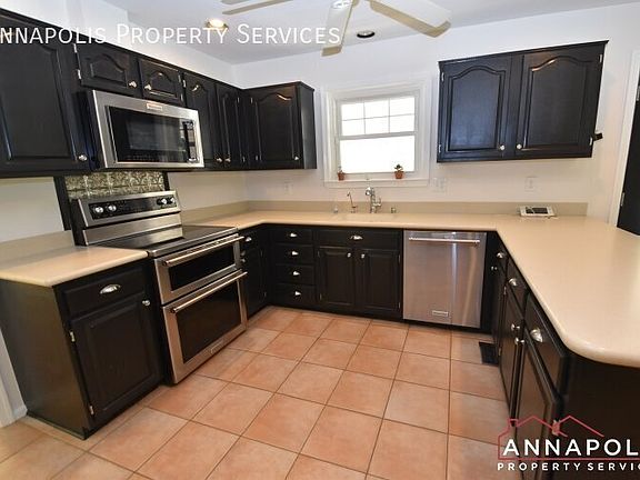 4th image of 2606 Lecompte Ln