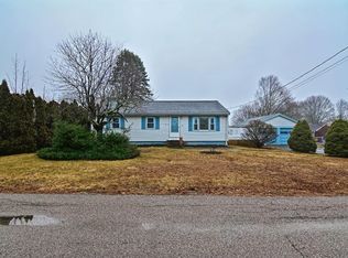 9 Middle St, Taunton, MA 02780