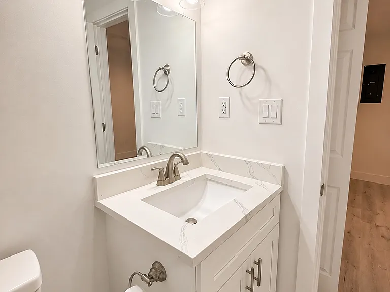 605 67th Ave N #1 — Photo 8
