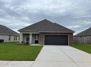 7741 Claymont Cir, Ocean Springs, MS 39564