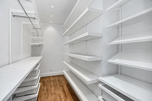 Sold by Compass | media 10