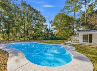 1995 E BURKHOLDER Circle, Jacksonville, FL 32216