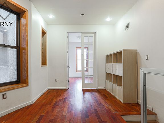 5th image of 127 Rogers Ave #1E