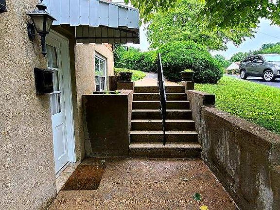 4th image of 600 Sandusky Dr #B