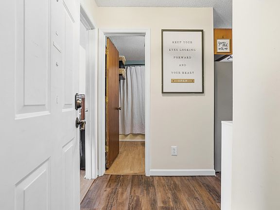 2nd image of 510 Fairwood Lakes Dr. #20F
