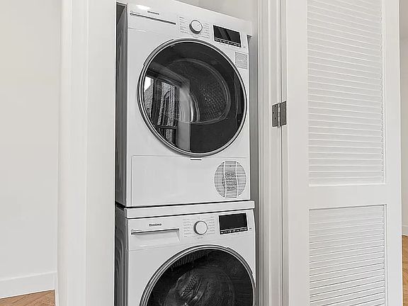 2nd image of 415 Washington Ave APT 12A