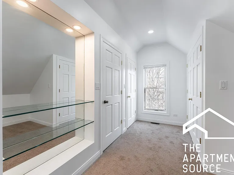 2522 N Artesian Ave — Photo 13