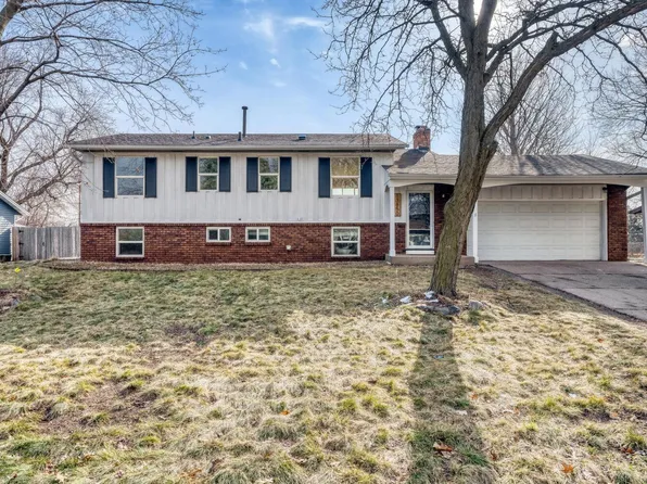 13850 Garrett Ave, Apple Valley, MN 55124