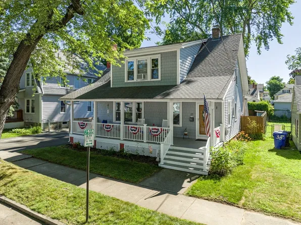 27 Powell Ave, Springfield, MA 01118