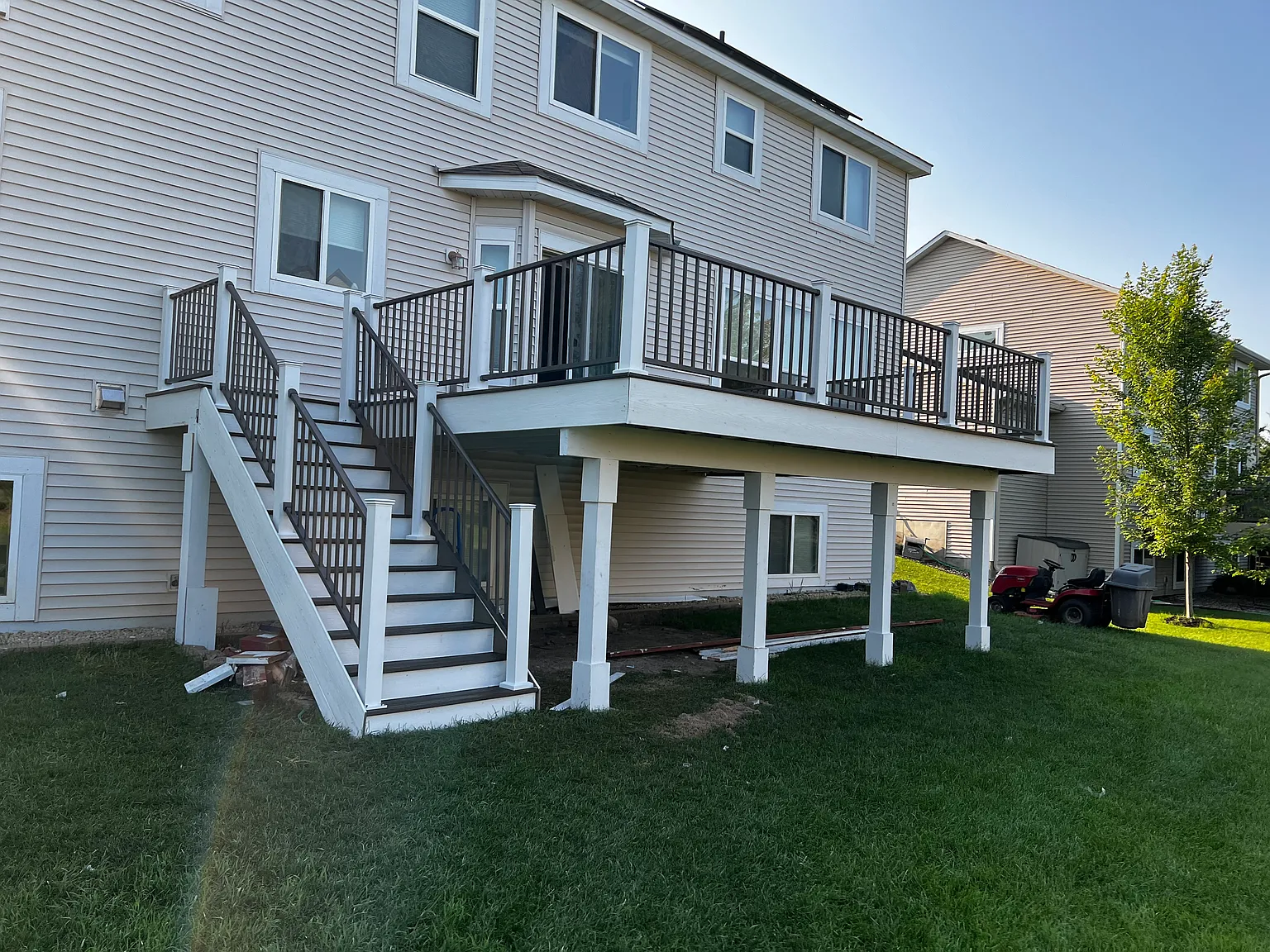 1786 Fox Run — Photo 3
