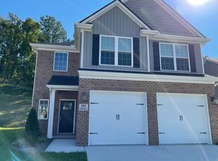 803 Copperwood Ln, Maryville, TN 37801