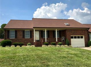 1807 Meadow Green Dr, Graham, NC 27253