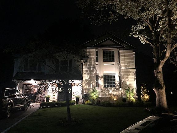 2nd image of 85 Montrose Ave