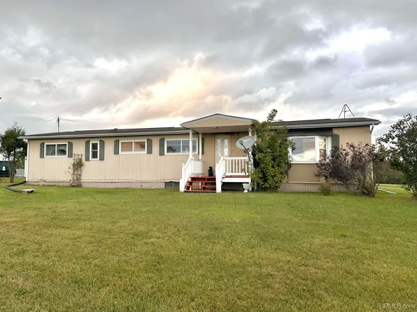 N16506 Nowack Rd #J, Spalding, MI 49886