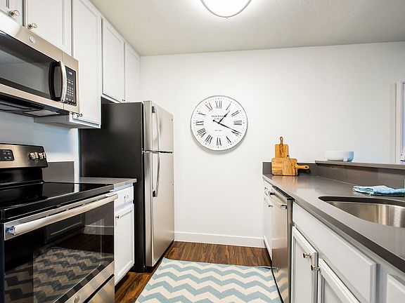 3rd image of 2200 Monroe St APT 1506