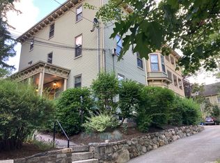 22 Park St APT 4, Newton, MA 02458