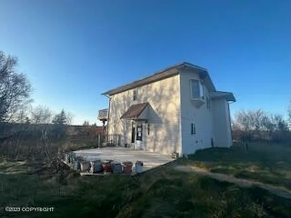 333 Humpy Ct, King Salmon, AK 99613
