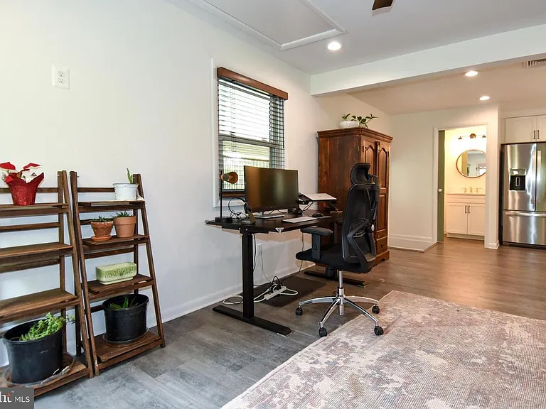 2 Cinnamon Fern Rd — Photo 18