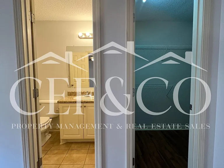 527 Victoria Manor Dr — Photo 14