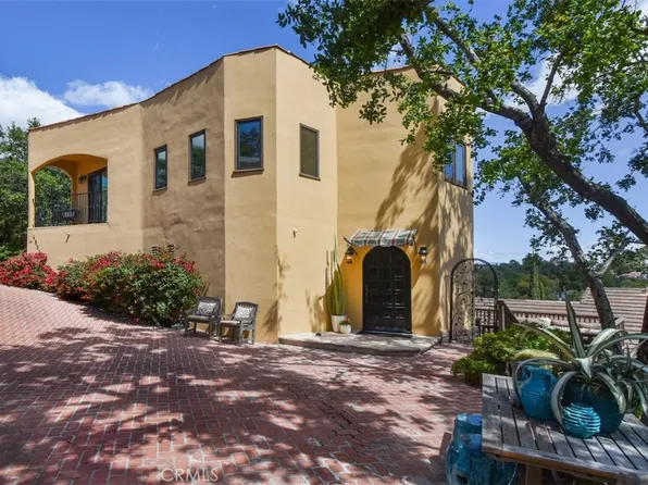 4950 Campo Rd, Woodland Hills, CA 91364