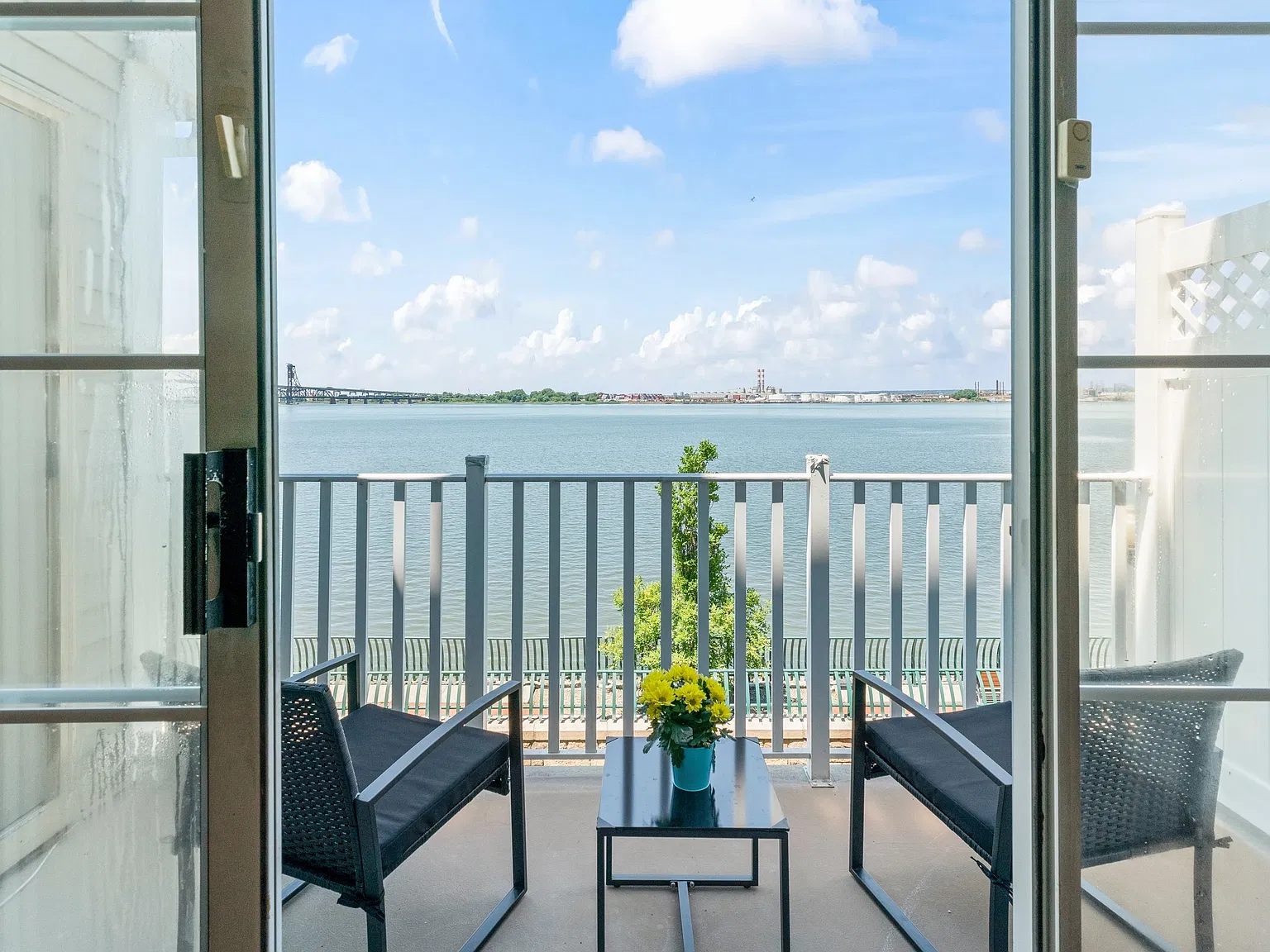 2 bed, 1286 sqft, $3,400 — Photo 4